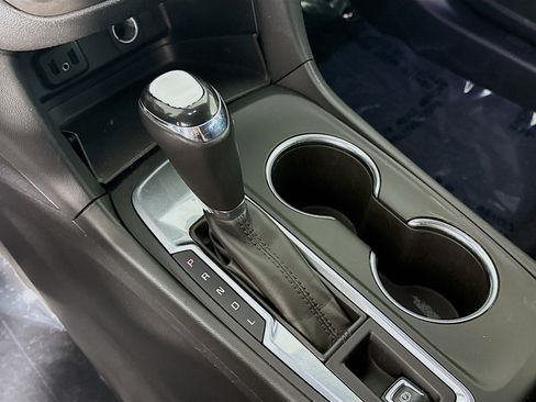 Used 2018 Chevrolet Equinox LT w/ Sun & Infotainment Package image 20