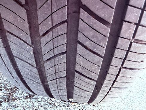 Certified 2025 Lexus ES 300h w/ Premium Package image 16