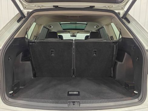 Used 2019 Volkswagen Atlas SEL Premium image 33