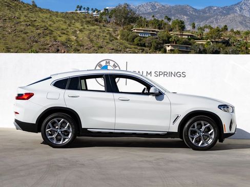 Certified 2025 BMW X4 xDrive30i image 6