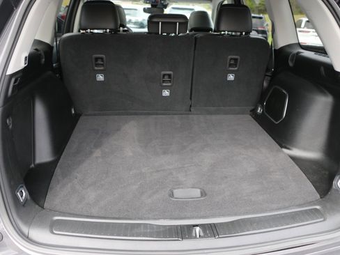 Used 2023 Jeep Grand Cherokee 4WD 4xe image 32