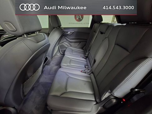 Used 2023 Audi Q7 3.0T Prestige w/ Prestige Package AWD/4WD image 23