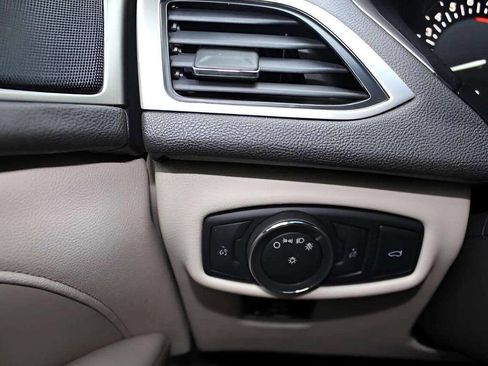 Used 2017 Lincoln MKZ Reserve image 18