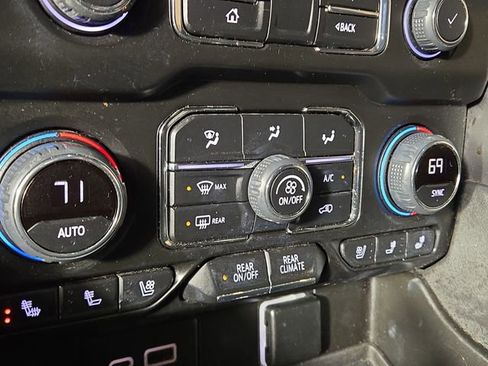 Used 2022 Chevrolet Suburban High Country image 20