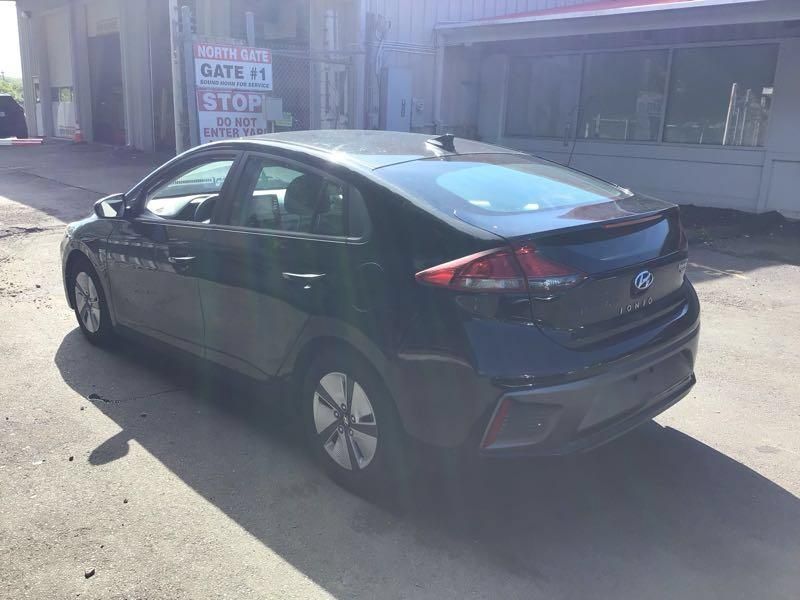 Used 2020 Hyundai Ioniq Blue FWD image 4
