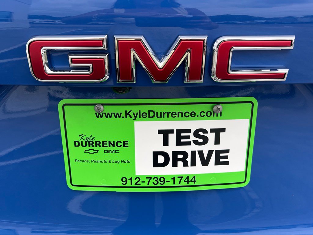 New 2027 GMC Terrain Elevation w/ Elevation Premium Package FWD image 7