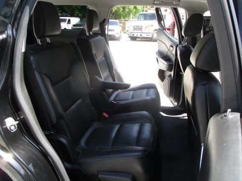 Used 2018 GMC Acadia SLT AWD/4WD image 25