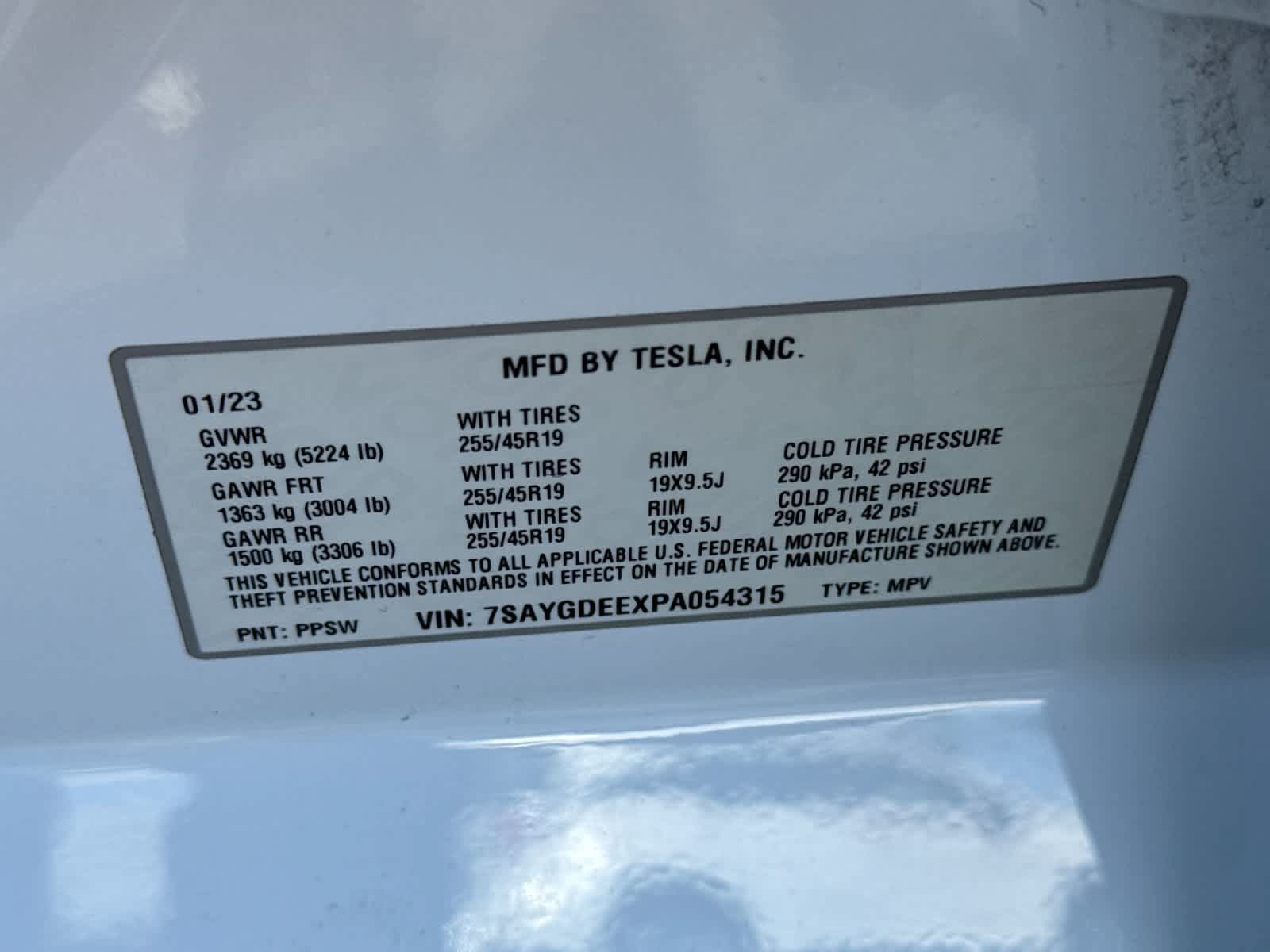 Used 2023 Tesla Model Y AWD image 32