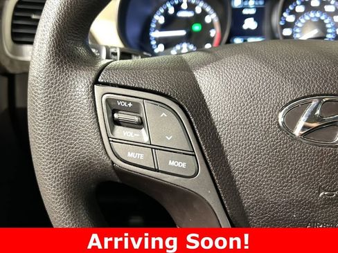 Used 2017 Hyundai Santa Fe Sport image 27