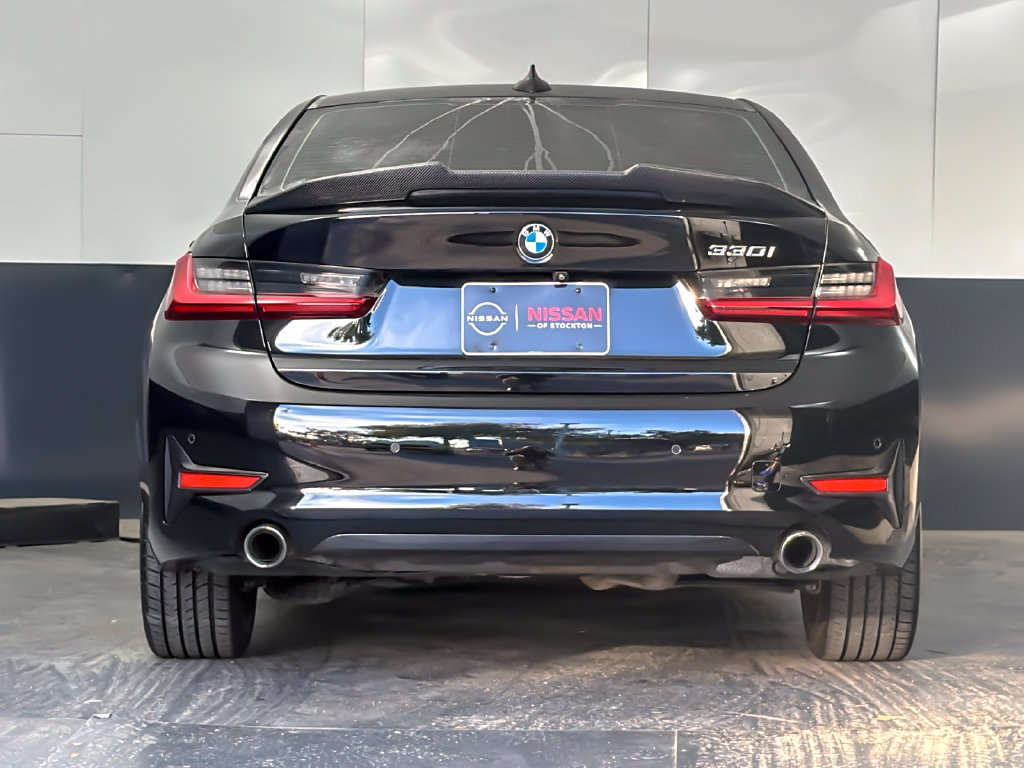 Used 2022 BMW 330i Sedan w/ Driving Assistance Package RWD image 4