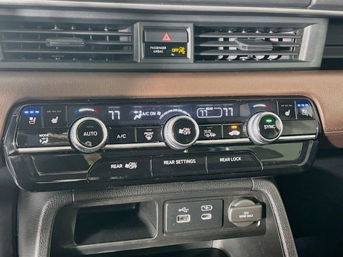 Used 2023 Honda Pilot Elite image 17