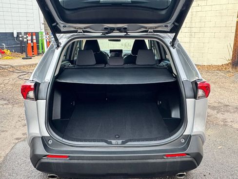 Used 2025 Toyota RAV4 XLE image 30