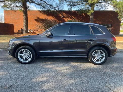 Used 2015 Audi Q5 3.0T Premium Plus w/ Technology Package image 2