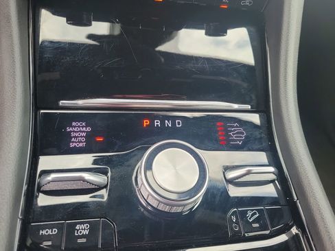 Used 2023 Jeep Grand Cherokee L Overland AWD/4WD image 25