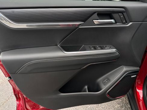 New 2026 GMC Acadia Elevation w/ Super Cruise Package FWD image 11