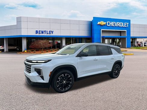 New 2026 Chevrolet Traverse LT w/ Sun and Wheel Package image 1