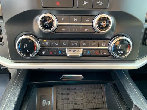 Certified 2022 Ford Expedition XLT w/ Equipment Group 202A image 34