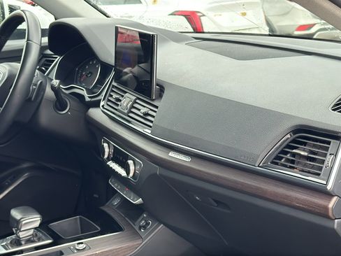 Used 2021 Audi Q5 2.0T Premium AWD/4WD image 29