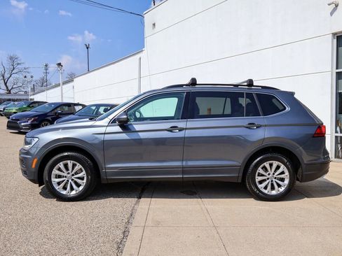 Used 2019 Volkswagen Tiguan SE w/ Panoramic Sunroof Package image 2