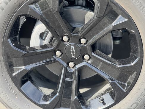 New 2026 Chevrolet Equinox LT image 8