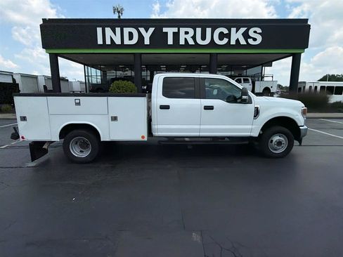 Used 2021 Ford F350 XL w/ Power Equipment Group AWD/4WD image 2