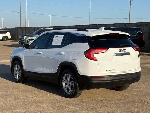 Used 2020 GMC Terrain SLE w/ Driver Convenience Package image 6