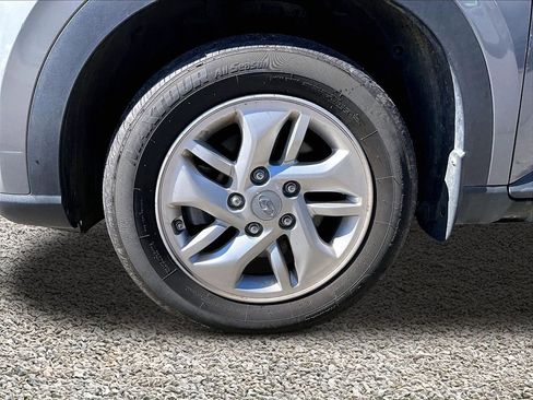 Used 2020 Hyundai Venue SEL image 8