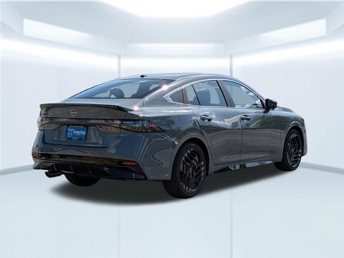New 2026 Nissan Sentra SR w/ SR Premium Package FWD image 7