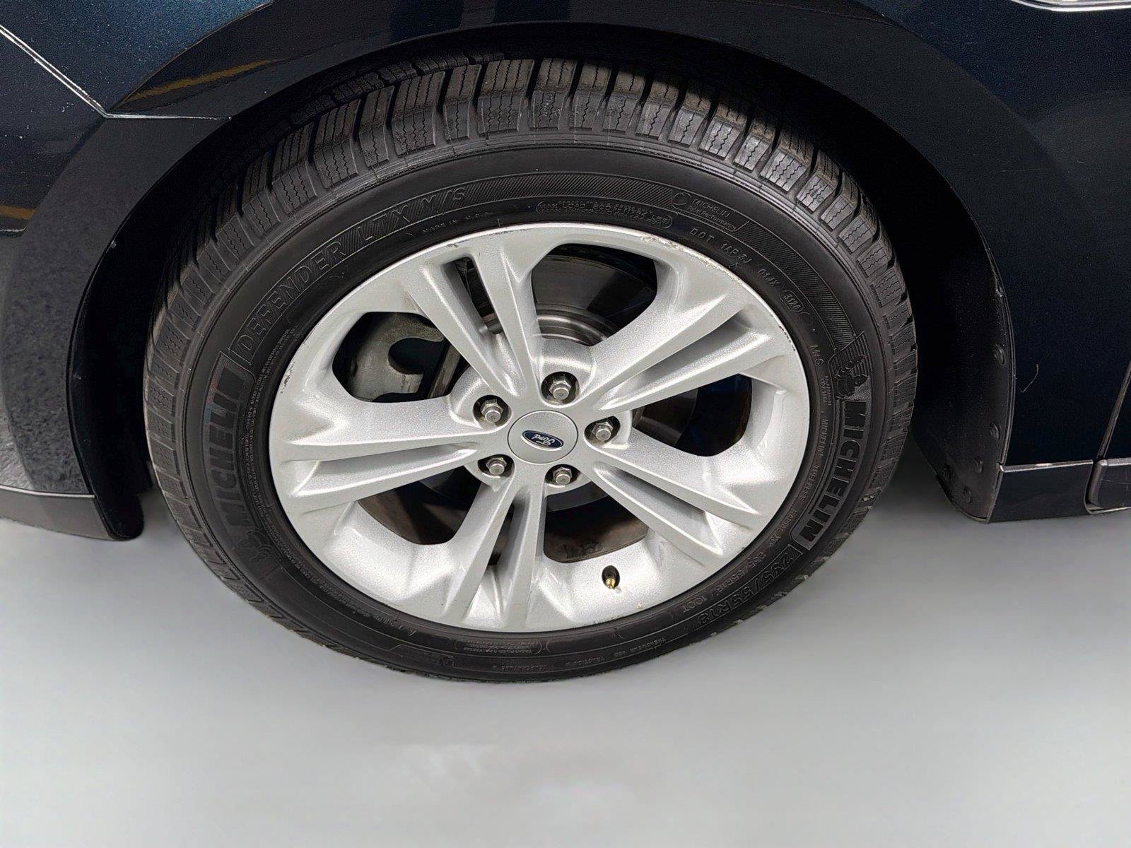 Used 2014 Ford Taurus SEL w/ Equipment Group 201A FWD image 26