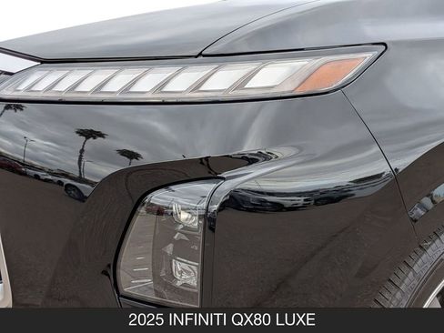 Certified 2025 INFINITI QX80 Luxe RWD image 10