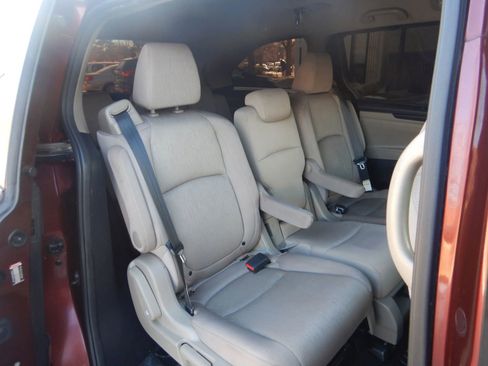 Used 2019 Honda Odyssey EX image 23