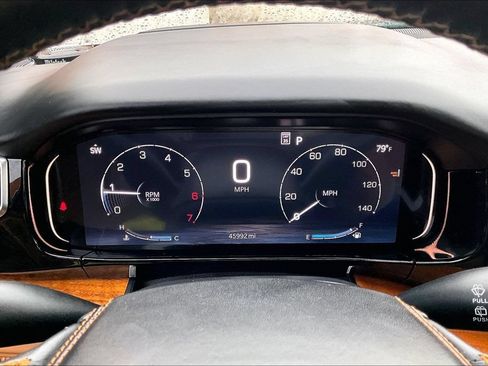 Used 2023 Jeep Grand Wagoneer Series III AWD/4WD image 31