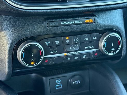 Used 2022 Ford Escape SE w/ Convenience Package image 24