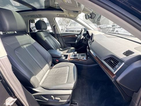 Used 2019 Audi Q5 2.0T Premium Plus w/ Premium Plus Package image 30