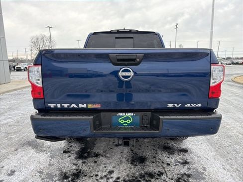 Used 2024 Nissan Titan SV w/ SV Convenience Package image 6