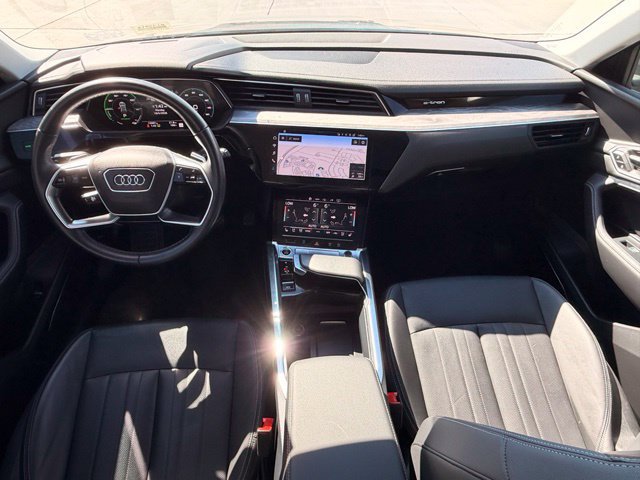Used 2024 Audi Q8 e-tron Premium Plus w/ Premium Plus Package AWD/4WD image 12
