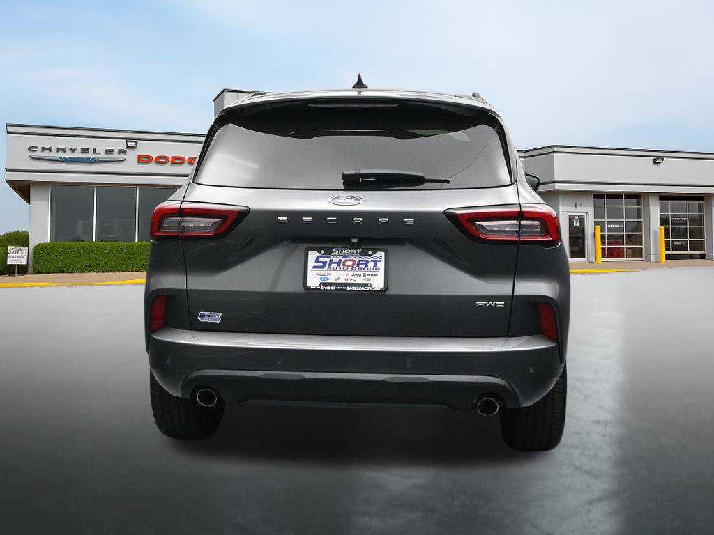 Used 2023 Ford Escape ST-Line Elite AWD/4WD image 4