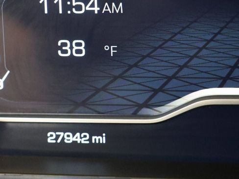 Used 2023 GMC Sierra 1500 SLT w/ X31 Off-Road Package image 18