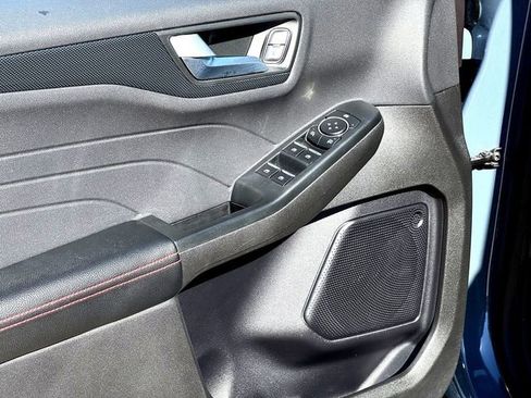 Used 2024 Ford Escape ST-Line w/ Tech Pack #1 image 9