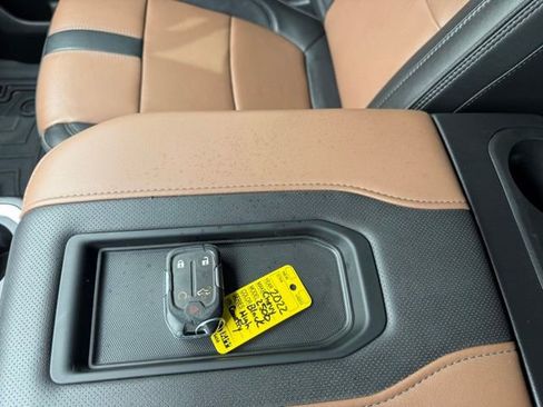 Used 2022 Chevrolet Silverado 2500 High Country w/ LPO, Hitch Package AWD/4WD image 45