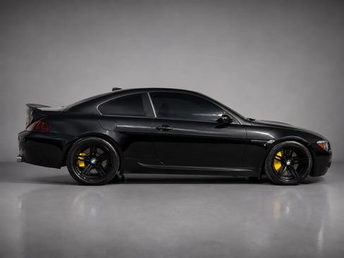 Used 2006 BMW M6 Coupe RWD image 2