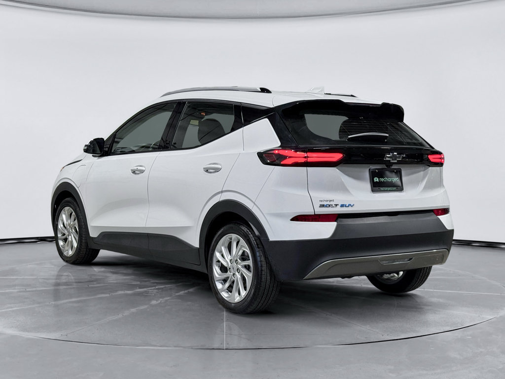 Used 2023 Chevrolet Bolt EUV LT FWD image 2