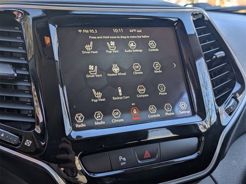 Used 2020 Jeep Cherokee Limited w/ Luxury Group image 28