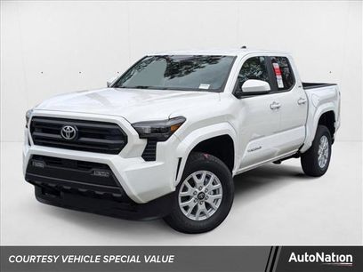 New 2024 Toyota Tacoma SR5