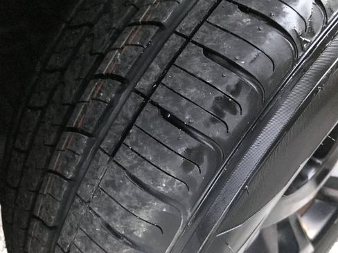 Used 2018 Jeep Cherokee Trailhawk w/ Quick Order Package 27L image 12