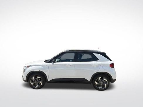 Used 2024 Hyundai Venue Limited FWD image 6