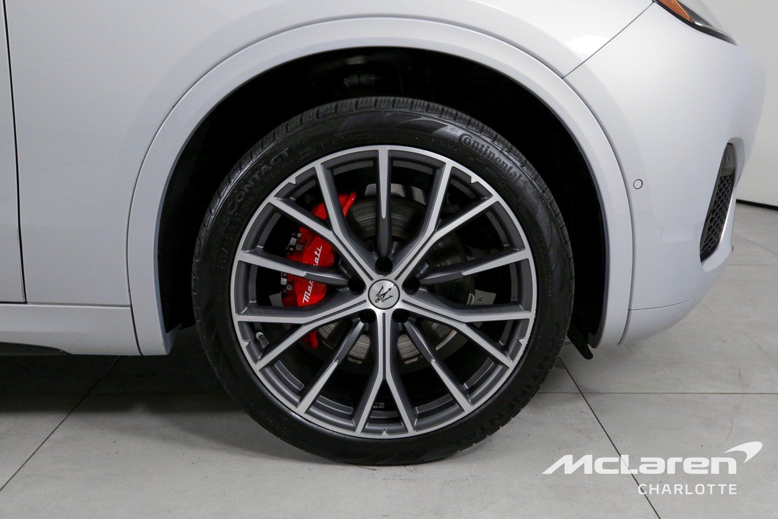 Used 2023 Maserati Grecale Modena AWD/4WD image 32
