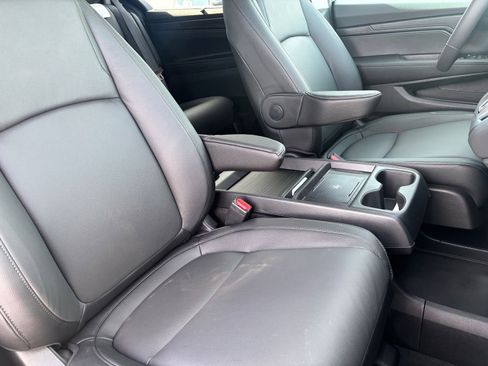 New 2026 Honda Odyssey EX-L image 5