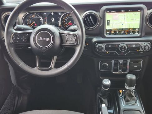 Certified 2023 Jeep Gladiator Mojave AWD/4WD image 25