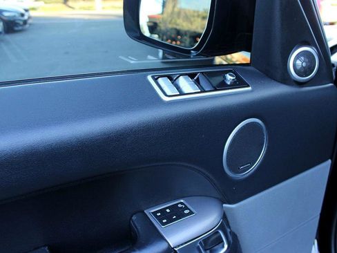 Used 2020 Land Rover Range Rover Sport HSE image 9